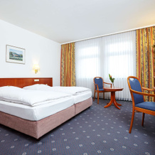 Trans World Hotel Columbus, Seligenstadt — photo 4