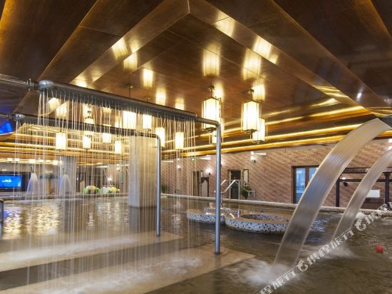 Swan Lake Resort Hot Spring Jiangba, Hongze — photo 1