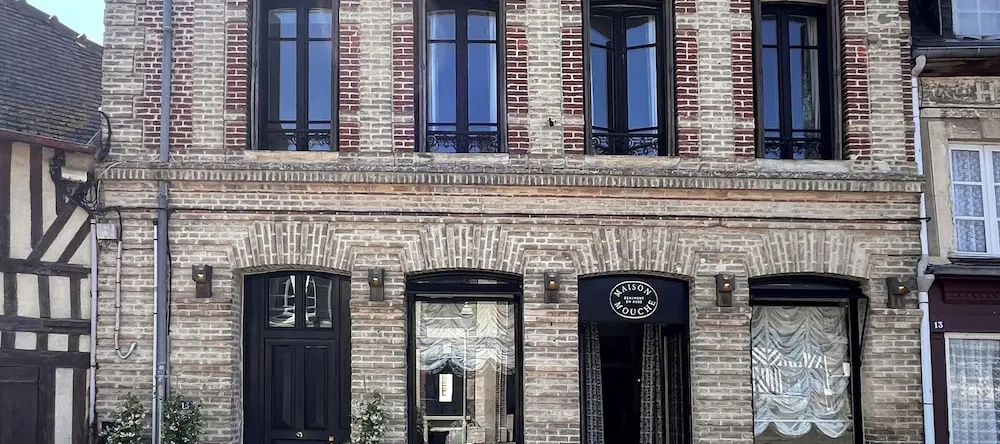 Maison Mouche, Бомон-ан-Ож — фото 1