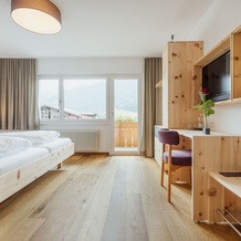 Hotel Kruezli, 策德伦 — 照片 3