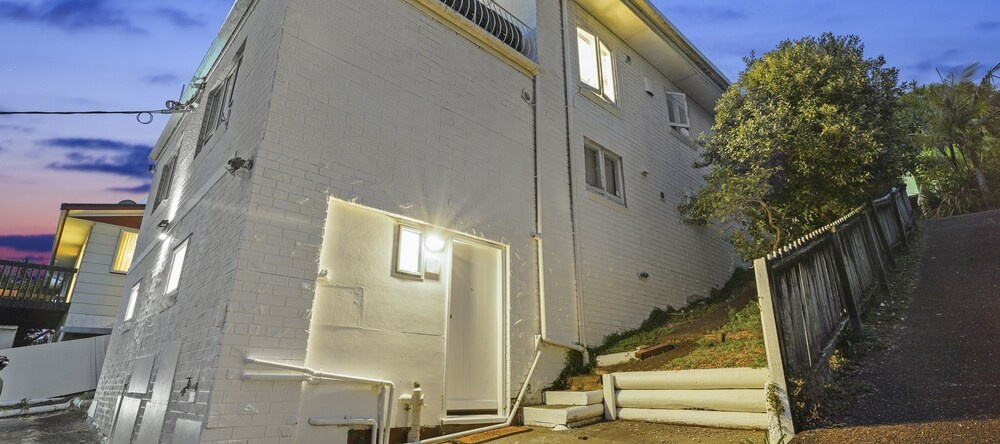 Newly Renovated Studio w Parking-Netflix, 亨德森 — 照片 1