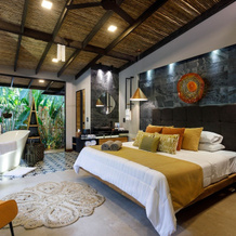 awā Beachfront Hotel, 旧港 — 照片 5
