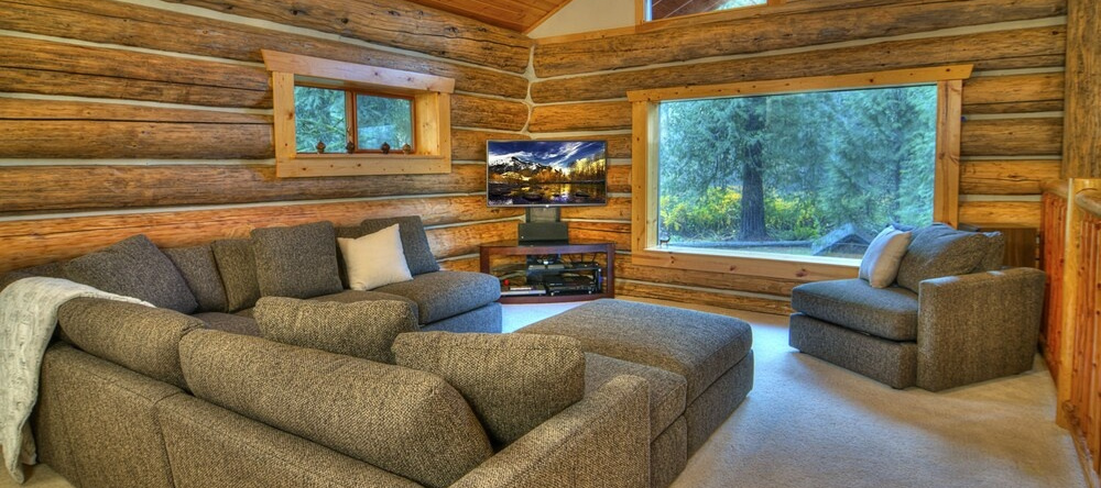 Tall Timbers Lodge - Two Bedroom Cabin With Hot Tub, Голд-Бар — фото 1