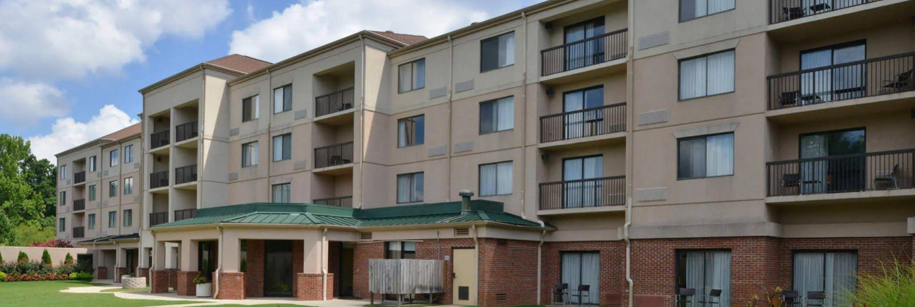 Courtyard by Marriott Decatur, 迪凯特 — 照片 1