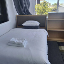 1 Double 1 Single 2 Sofa Beds Suite 2, Нью-Линн — фото 5
