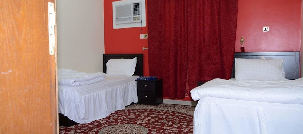 Al Eairy Furnished Apartments Nariyah 4, Нария — фото 1