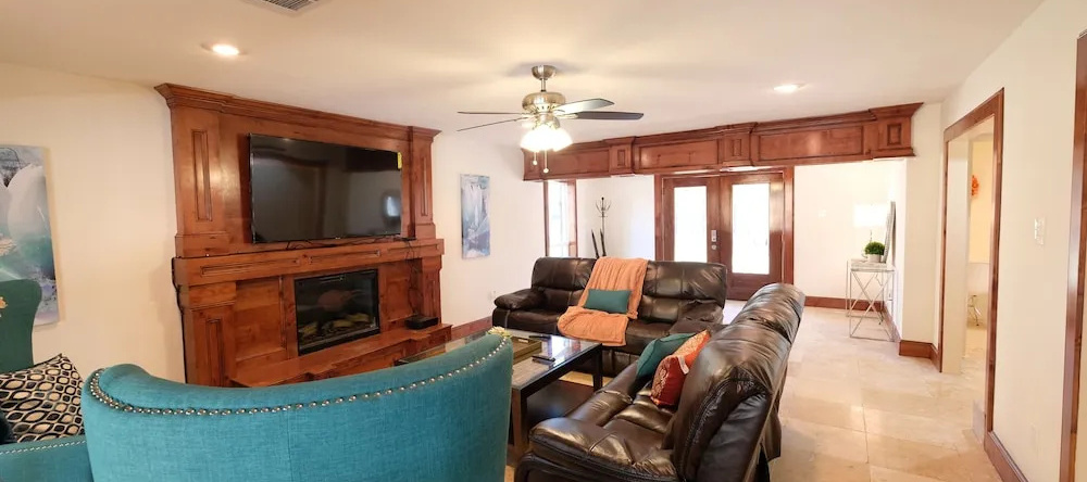 6Bdrm 4Bath 12Beds - Vacation Pool House, 伍德兰兹 — 照片 1
