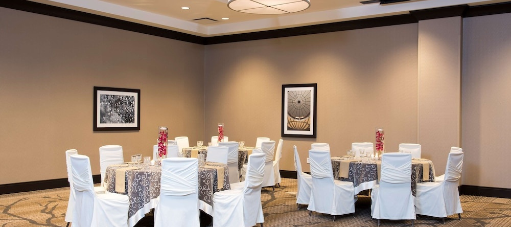 DoubleTree by Hilton Schenectady, 斯克内克塔迪 — 照片 1