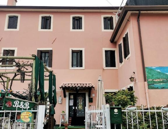 Art B&B La Casa del Pittore, 塔尔佐 — 照片 1