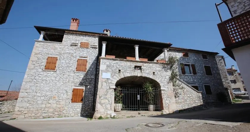 Holiday Home Casa Caterina, Бртонигла — фото 1
