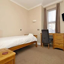 Traditional, Comfortable And Friendly Hotel, Бейсингсток — фото 2