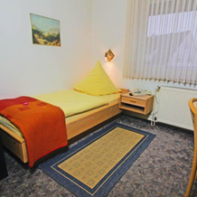 Hotel Lindenkrug, 居特斯洛 — 照片 3