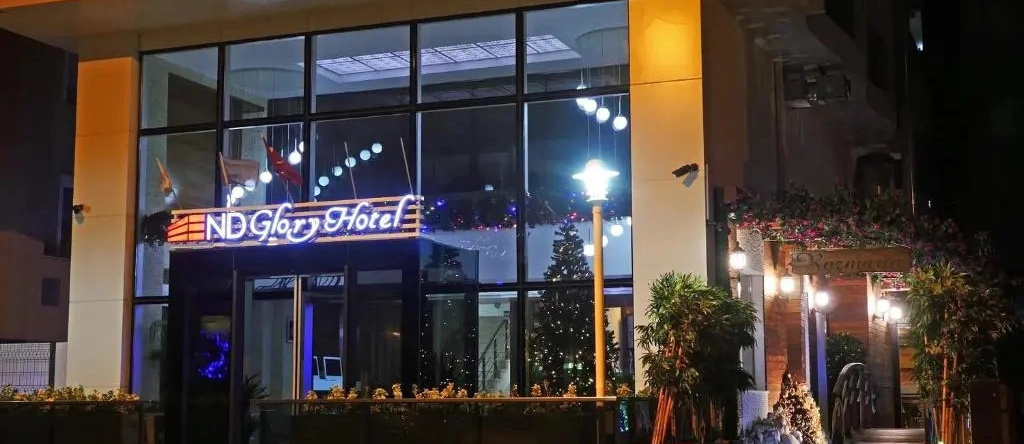 End Glory Hotel, 乔尔卢 — 照片 1