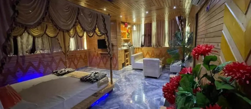Hotel Mall Palace, 皮托拉加尔 — 照片 1