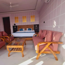 Hotel Surya Inn, 拉尔塔帕尔 — 照片 2