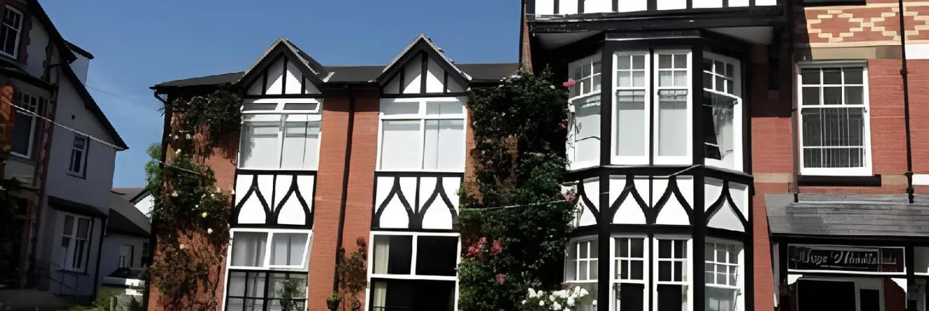 Bryn Woodlands House, Colwyn Bay — photo 1