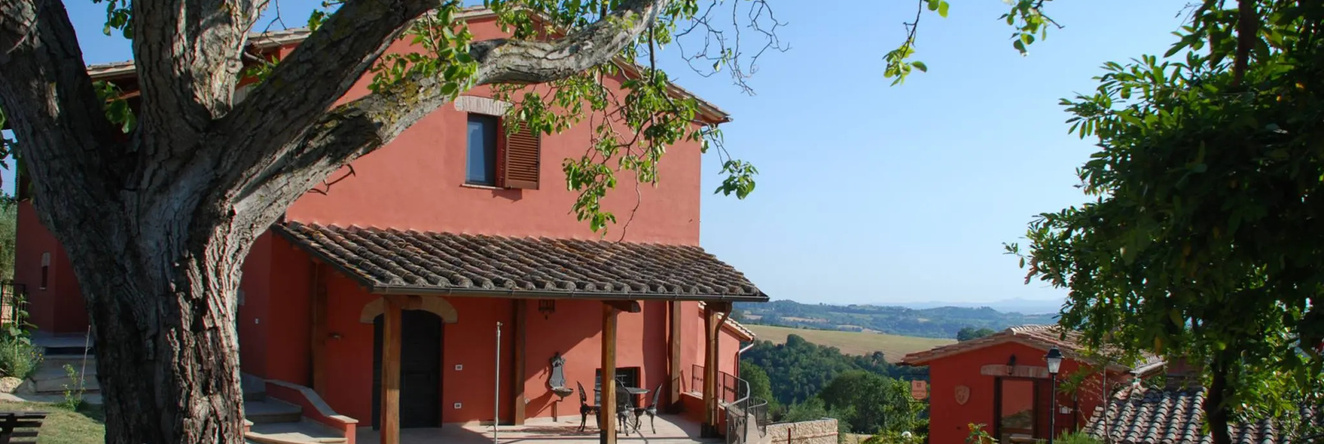 Tenuta San Savino delle Rocchette, 卡尔维德尔翁布里亚 — 照片 1