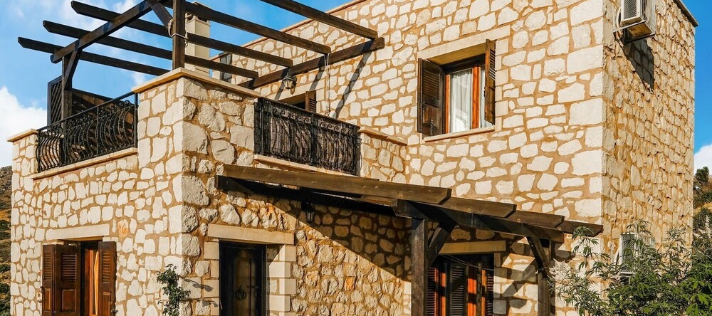 Stone Holiday Home in Lagkada with Garden Offering Sea Views, 拉格卡达 — 照片 1