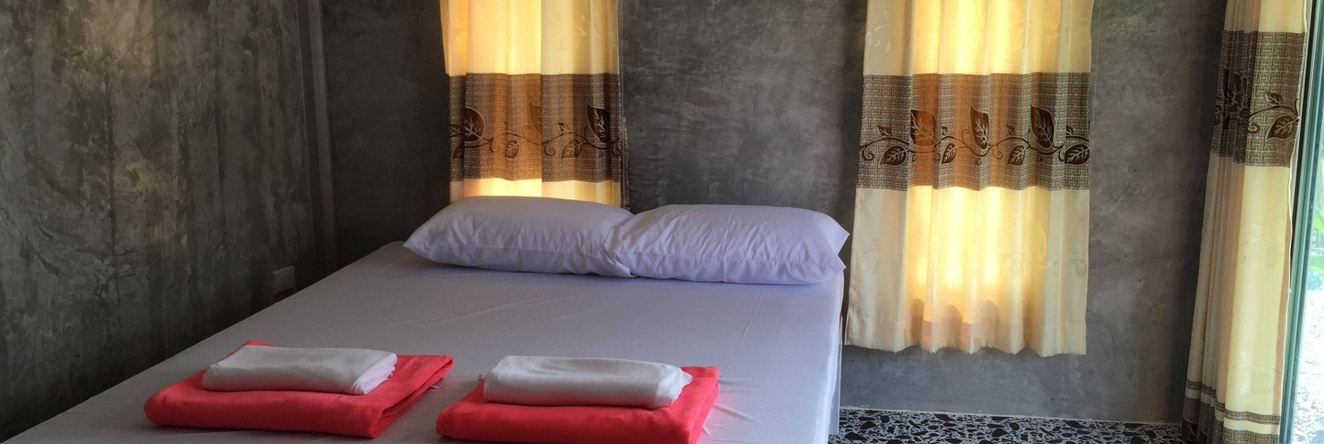 Banson Samed Hotel, 春山海滩 — 照片 1