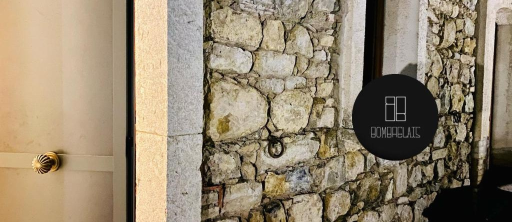 Bombrelais, Apice — photo 1