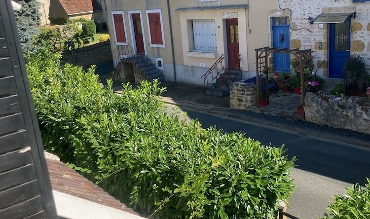 Le Petit Belge, Монживре — фото 1