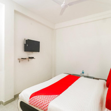 Capital O 67057 Arpit Hotel, 朱西 — 照片 3