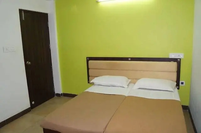 Hotel Nirmal GRAND, 塞康德拉巴德 — 照片 1