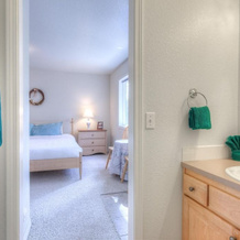 Spacious Great Room and Outdoor Deck - Charming Family Retreat, Manzanita — photo 3
