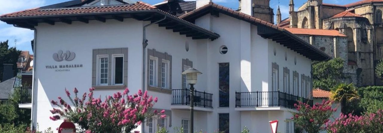 Villa Magalean Hotel & Spa, 富恩特拉比亚 — 照片 1