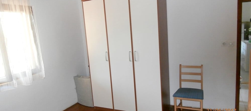 Apartment With 3 Bedrooms In Gdinj, With Enclosed Garden - 50 M From T, Скозанье — фото 1