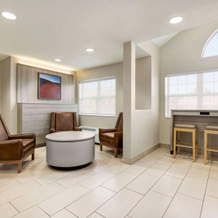 Microtel Inn & Suites by Wyndham New Ulm, New Ulm — photo 2