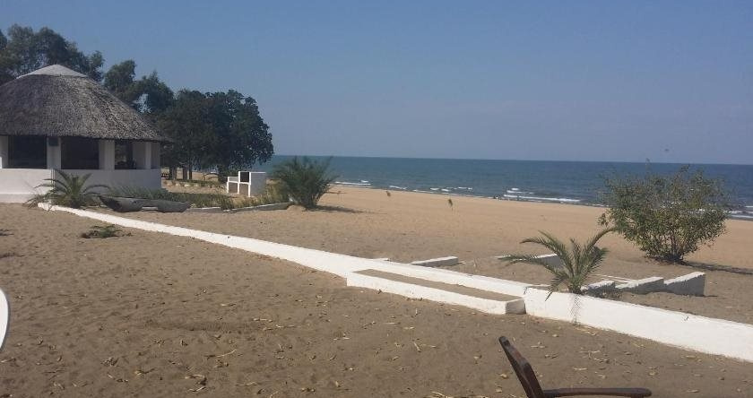 Fish Eagle Bay Lodge, Nkhotakota — photo 1