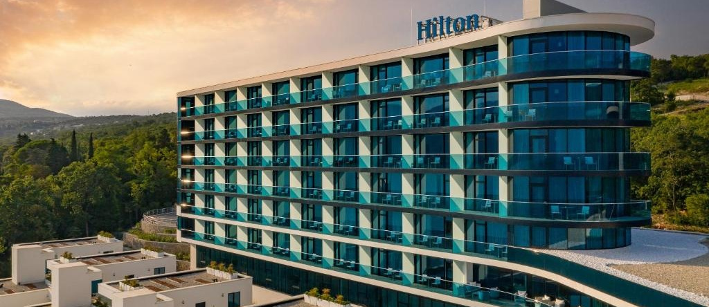 Hilton Rijeka Costabella Beach Resort & Spa, 里耶卡 — 照片 1