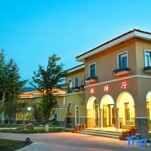 Deep in the mountains, Moon River Villa, a wild luxury holiday homestay, Xinyuan — photo 3