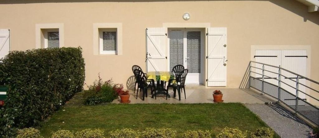 Gîte Angoumé, 3 pièces, 4 personnes - FR-1-360-477, 安古梅 — 照片 1