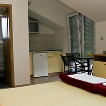Franić Baćina Lakes Apartments, 佩拉奇科布拉托 — 照片 2