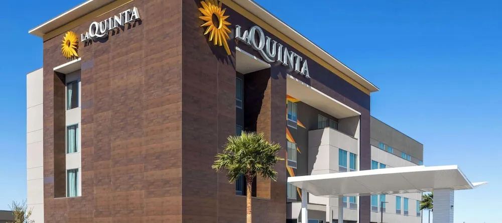 La Quinta Inn & Suites By Wyndham Yuma, Юма — фото 1