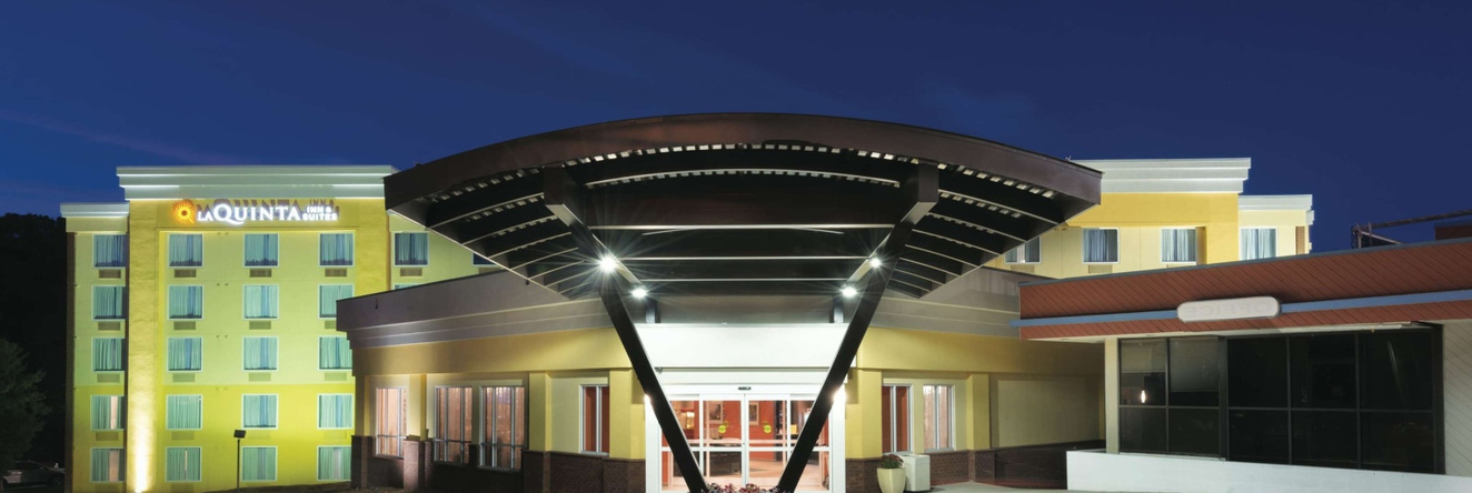 La Quinta Inn & Suites By Wyndham Lynchburg At Liberty Univ., Линчберг — фото 1