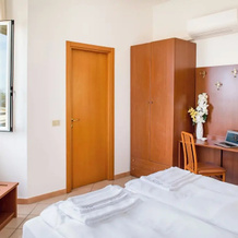 Hotel Tritone, Лаигуэлья — фото 5