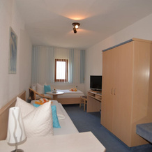 Hotel Am Hohen Schwarm, 萨尔费尔德-萨勒 — 照片 4