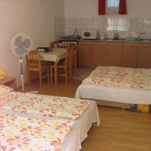 Axter Apartman Vendégház, Капувар — фото 4