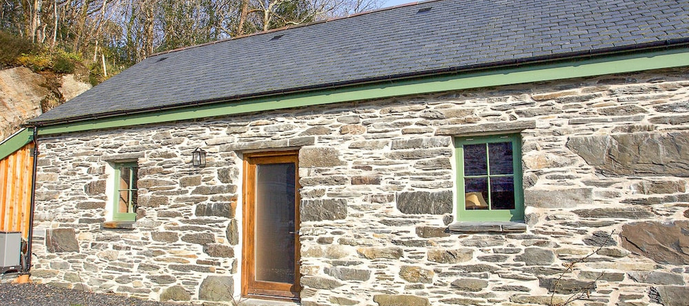 Tyn Llwyn Cornel Eco Barn, 兰弗拉森 — 照片 1