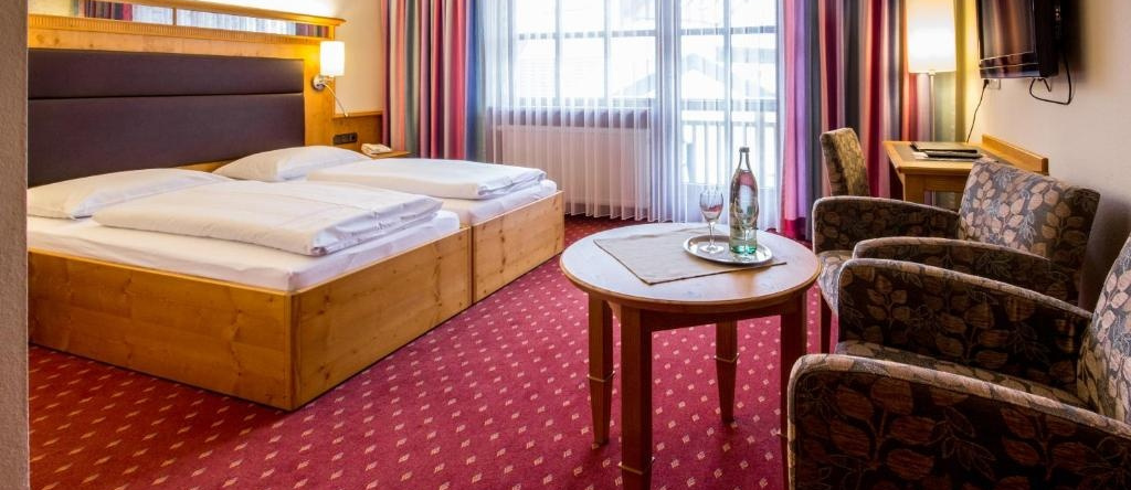 Hotel Amberger Hof, Бад-Кётцтинг — фото 1
