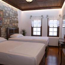 Oda Tomori, Berat — photo 4