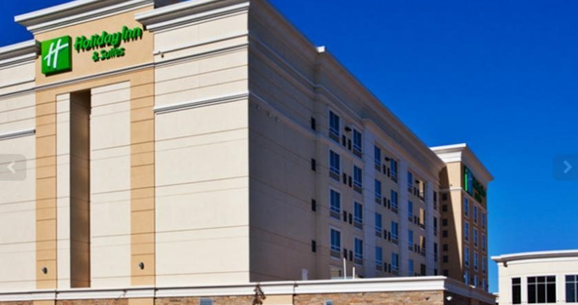 Holiday Inn Hotel & Suites Dalton, Долтон — фото 1