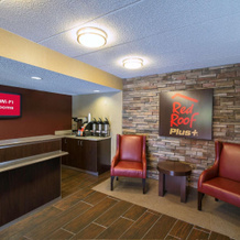 Red Roof Inn Plus+ Philadelphia Airport, Эссингтон — фото 2