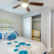 Cozy Jacuzzi Home, Orient Park — photo 4