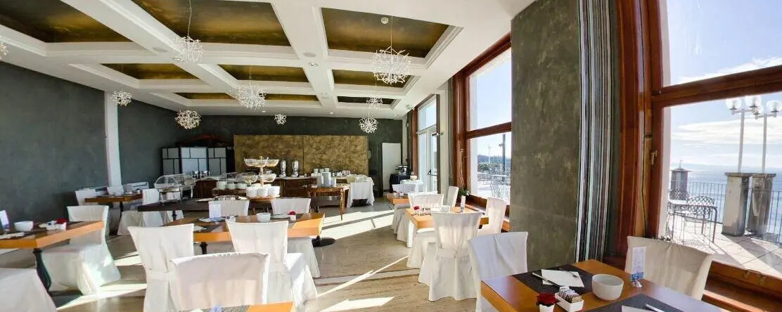 Hotel Riviera & Maximilians, 的里雅斯特 — 照片 1