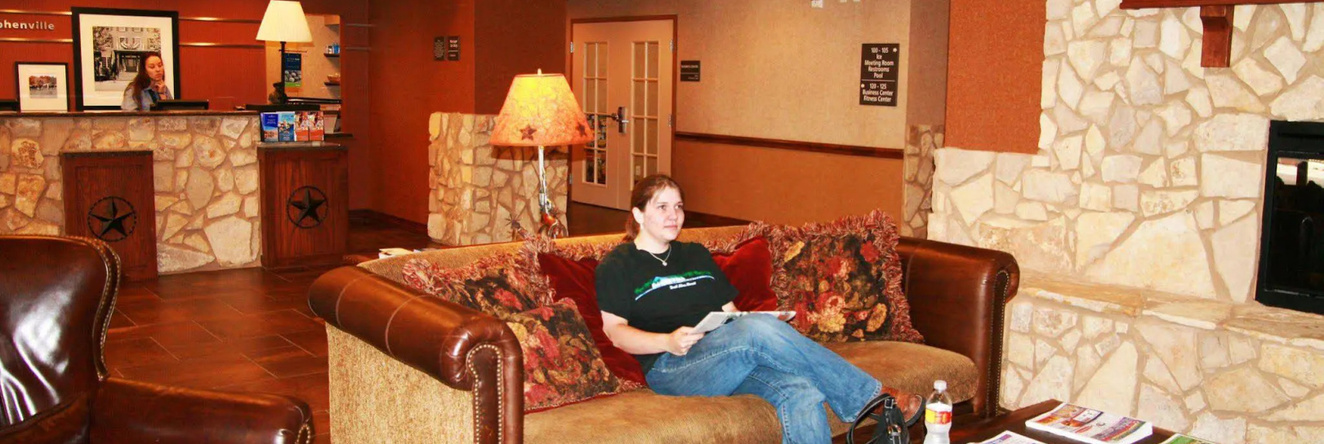Hampton Inn & Suites Stephenville, Стивенвилл — фото 1