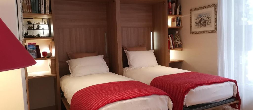 Chalet la Cachette Cyclists Skiers, 勒布尔杜瓦桑 — 照片 1